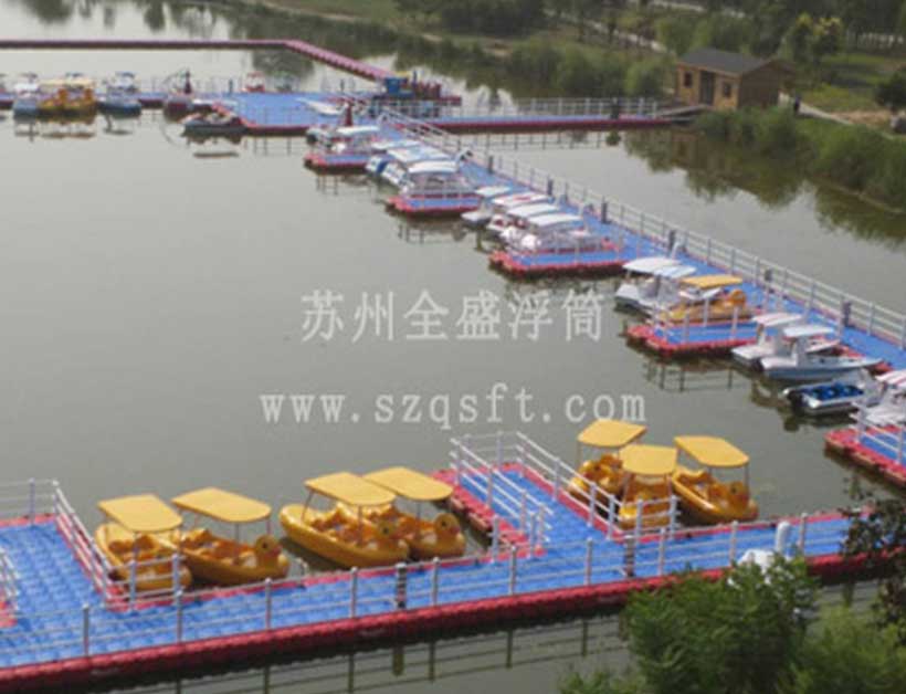 水上樂(lè)園